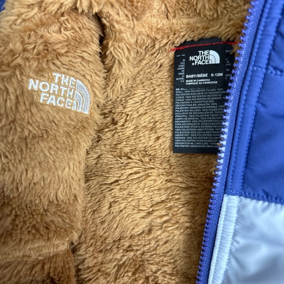 TNF Reversible Winter Coat - Picture 2 of 3